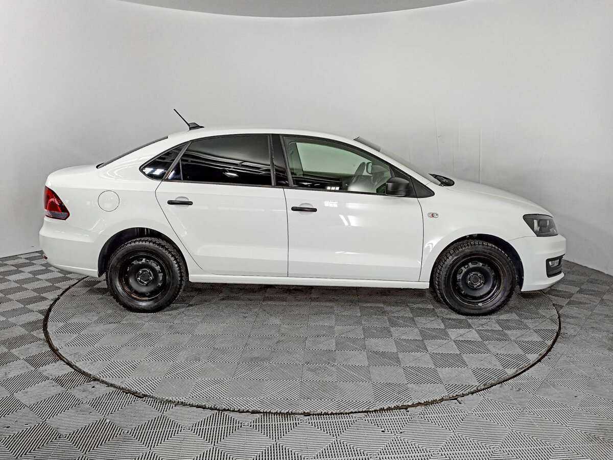 Volkswagen Polo б/у, 2018, Механическая. Фото: #3