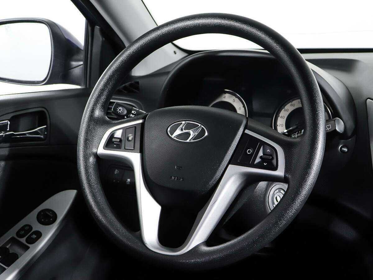 Hyundai Solaris б/у, 2012, Автоматическая. Фото: #14