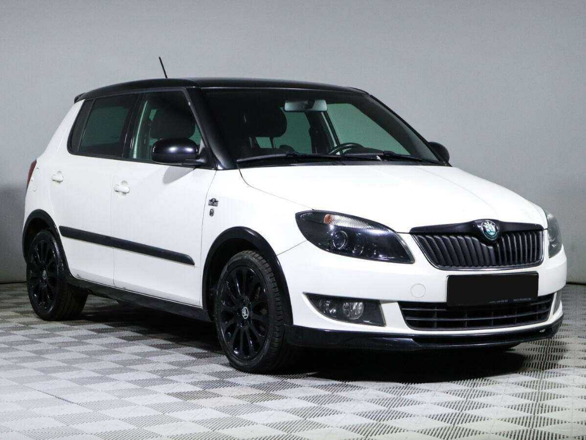 Skoda Fabia б/у, 2012, Роботизированная. Фото: #2
