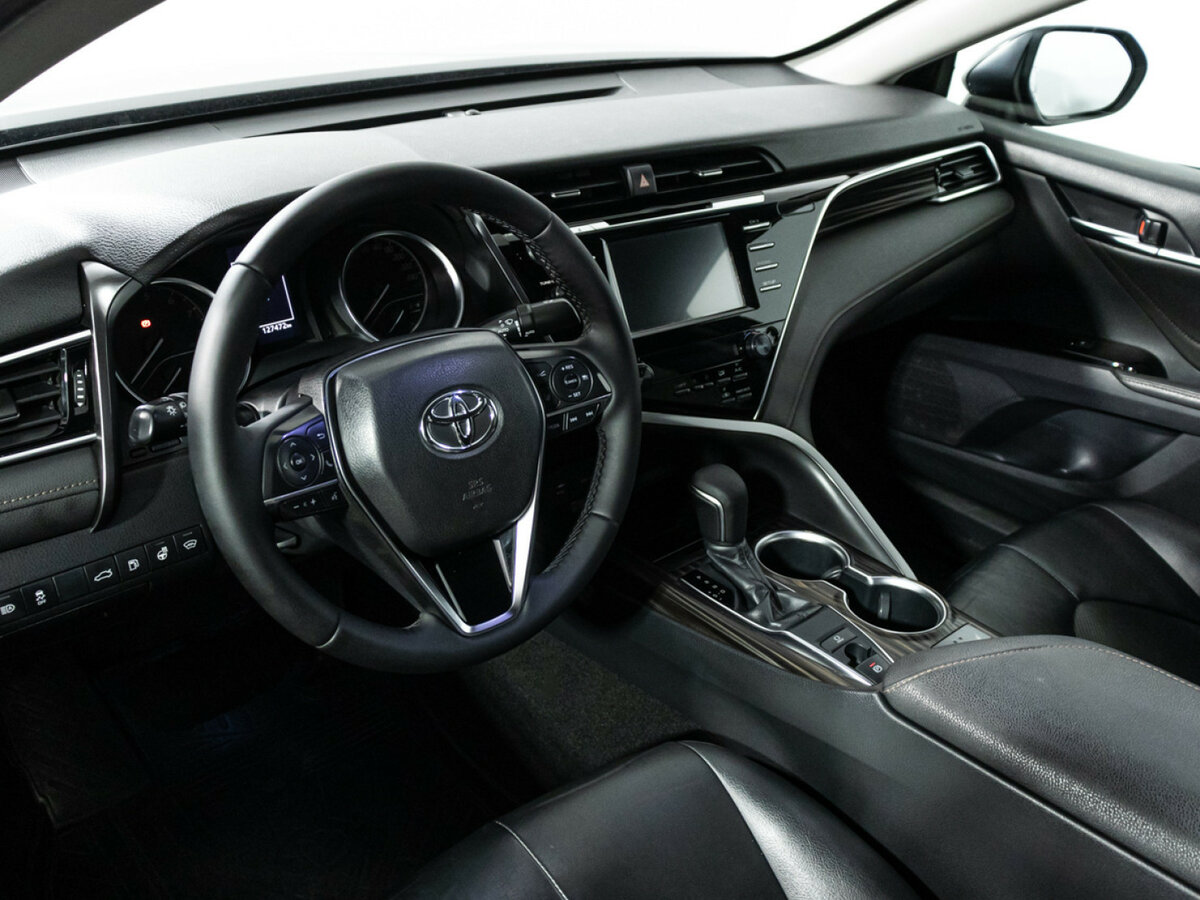 Toyota Camry б/у, 2019, Автоматическая. Фото: #10