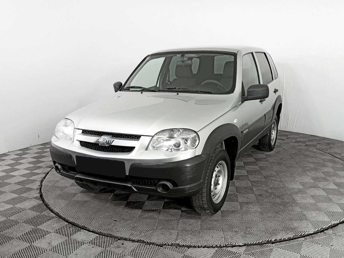 Chevrolet Niva б/у, 2017, Механическая. Фото: #0