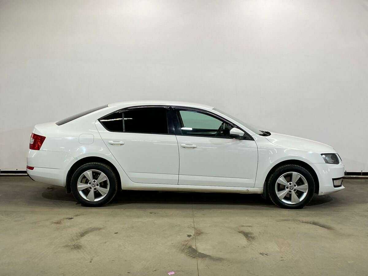 Skoda Octavia б/у, 2013, Механическая. Фото: #3