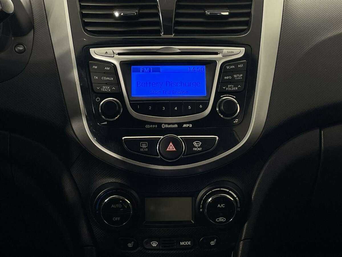Hyundai Solaris б/у, 2012, Автоматическая. Фото: #11