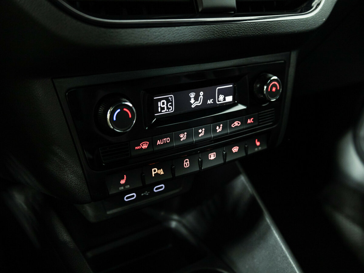Volkswagen Polo б/у, 2021, Механическая. Фото: #14