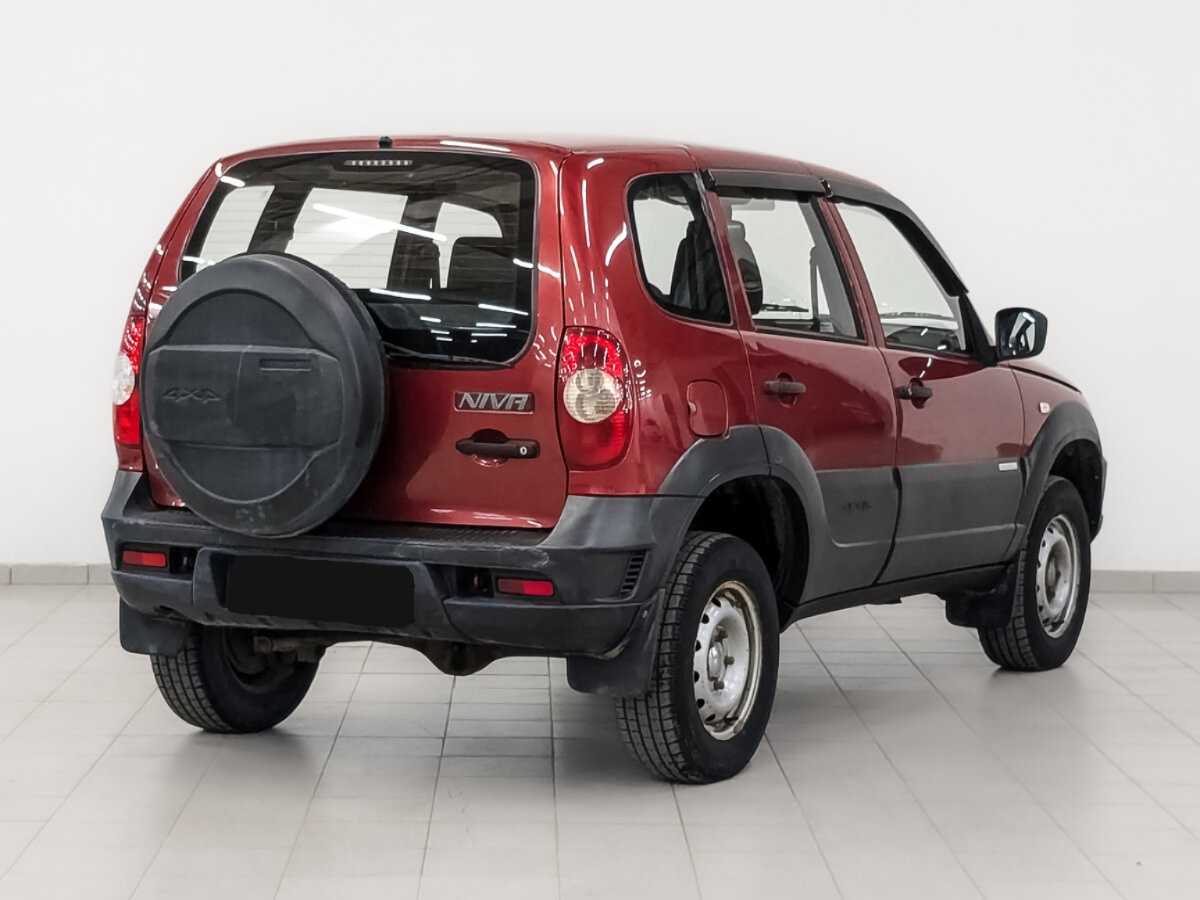 Chevrolet Niva б/у, 2015, Механическая. Фото: #4