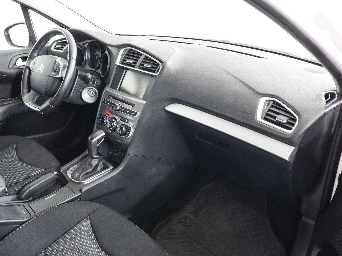 Citroen C4 б/у, 2017, Автоматическая. Фото: #9