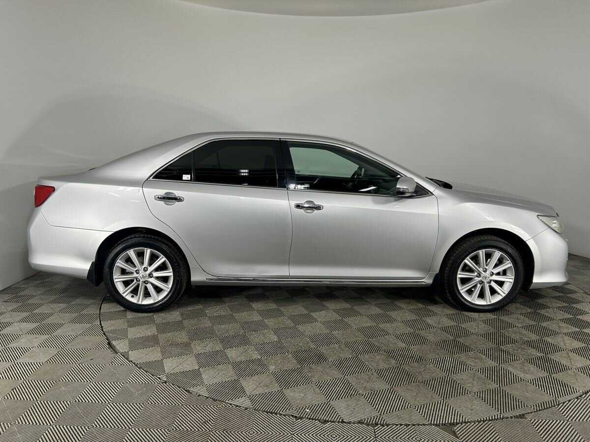 Toyota Camry б/у, 2013, Автоматическая. Фото: #3