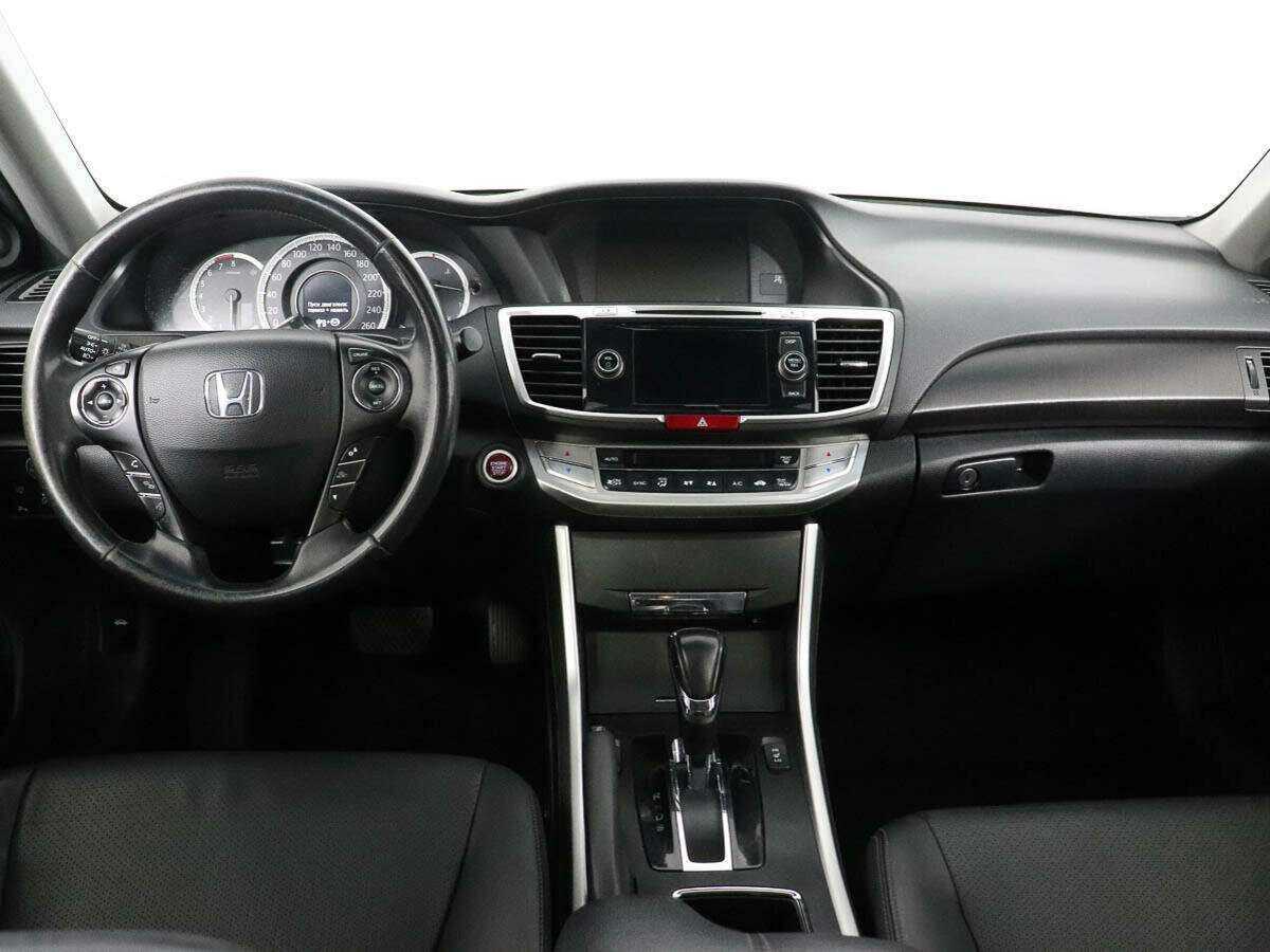 Honda Accord б/у, 2013, Автоматическая. Фото: #10