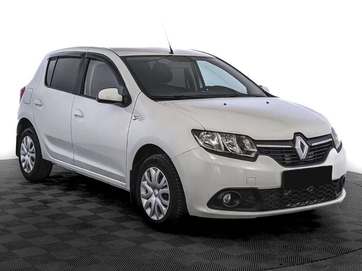 Renault Sandero б/у, 2016, Механическая. Фото: #2