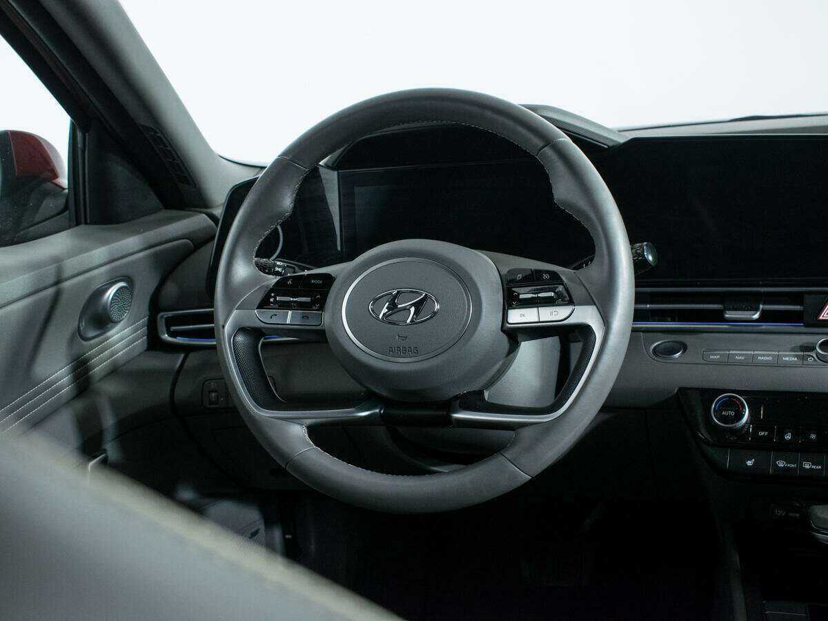 Hyundai Elantra б/у, 2021, Автоматическая. Фото: #13