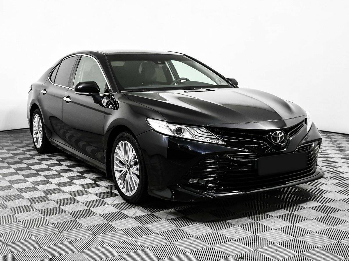 Toyota Camry б/у, 2019, Автоматическая. Фото: #2