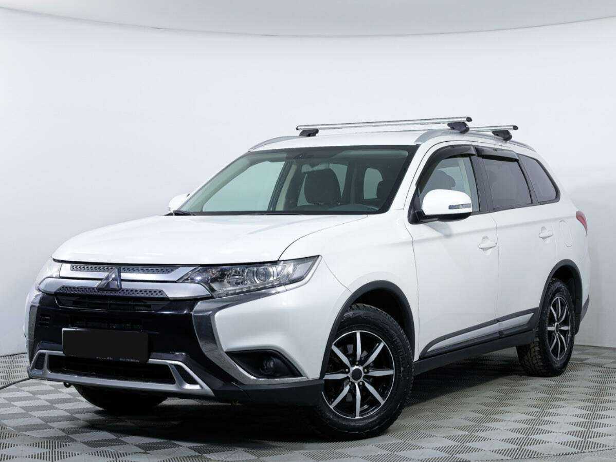 Mitsubishi Outlander б/у, 2018, Вариатор. Посмотреть фото