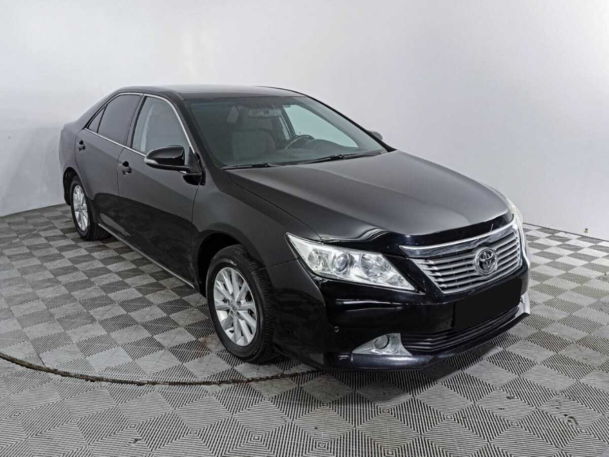 Toyota Camry б/у, 2012, Автоматическая. Фото: #2