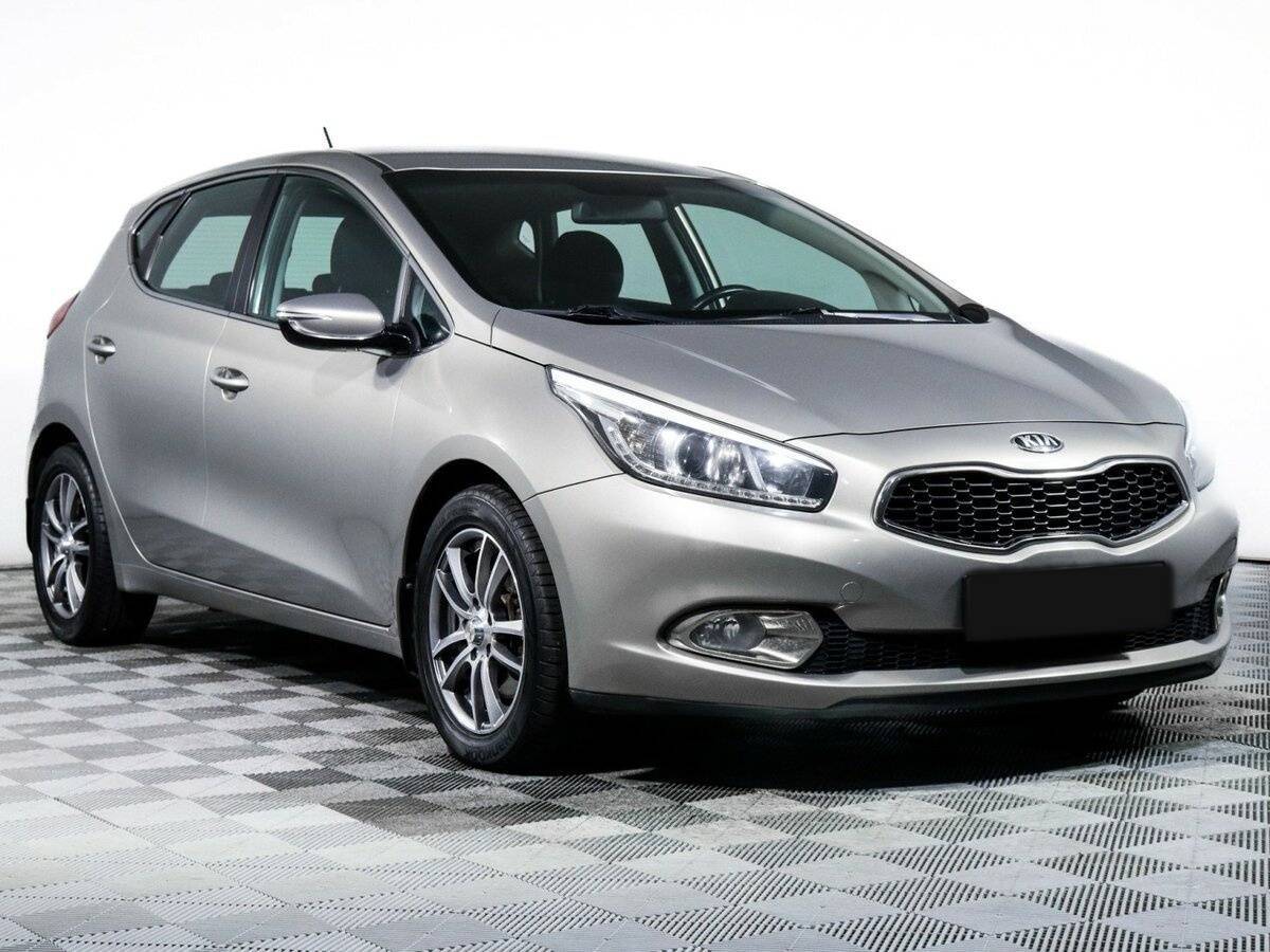 Kia Ceed б/у, 2014, Автоматическая. Фото: #2