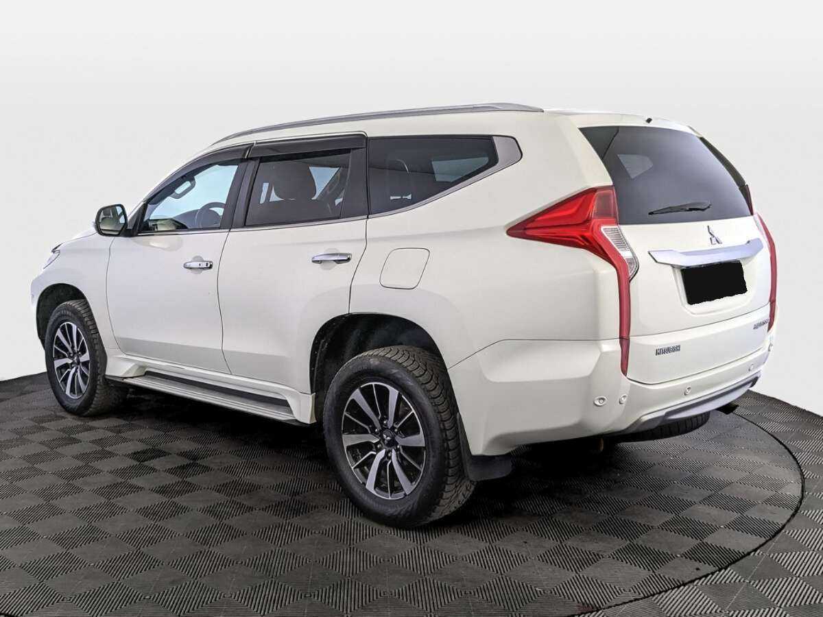 Mitsubishi Pajero Sport б/у, 2017, Автоматическая. Фото: #6