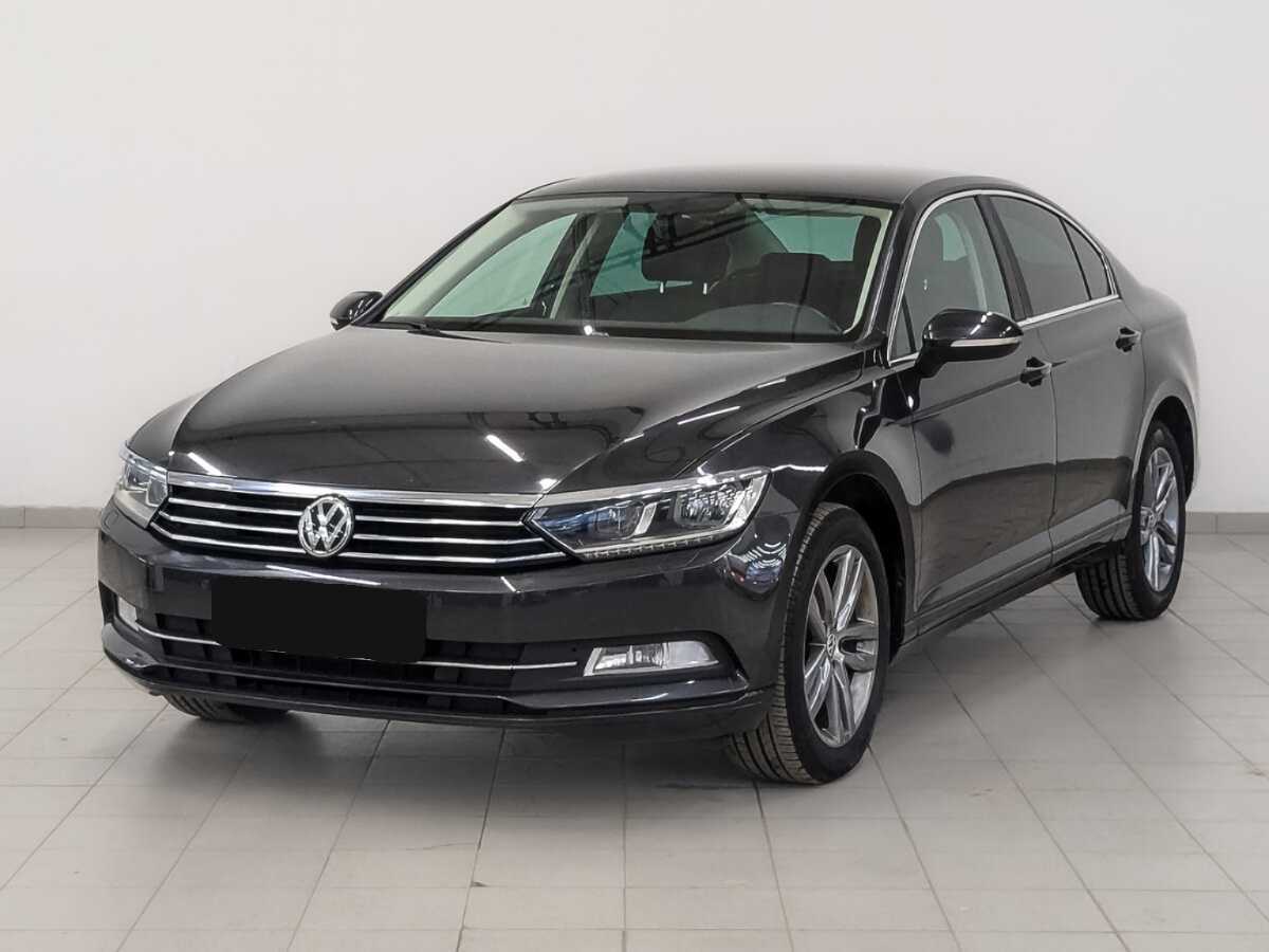 Volkswagen Passat б/у, 2019, Роботизированная. Посмотреть фото