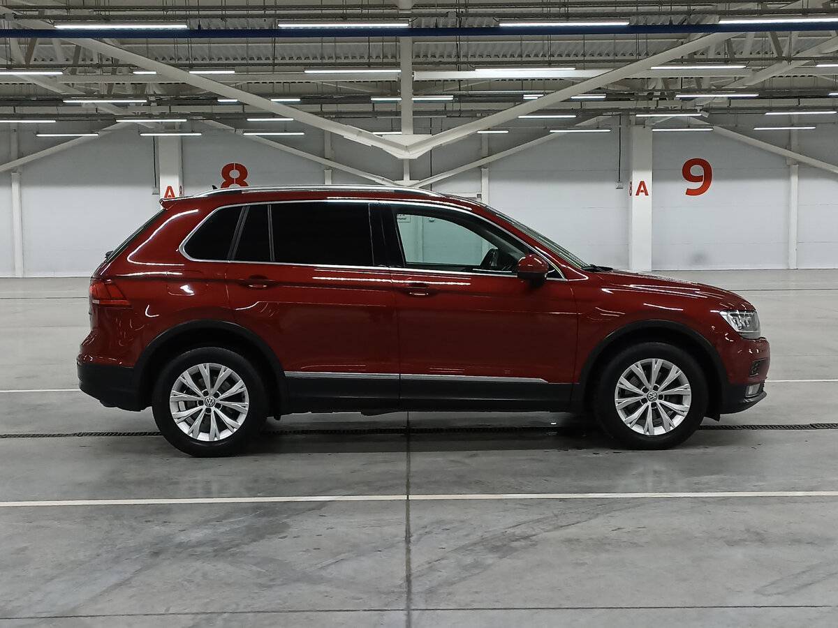 Volkswagen Tiguan б/у, 2018, Роботизированная. Фото: #3