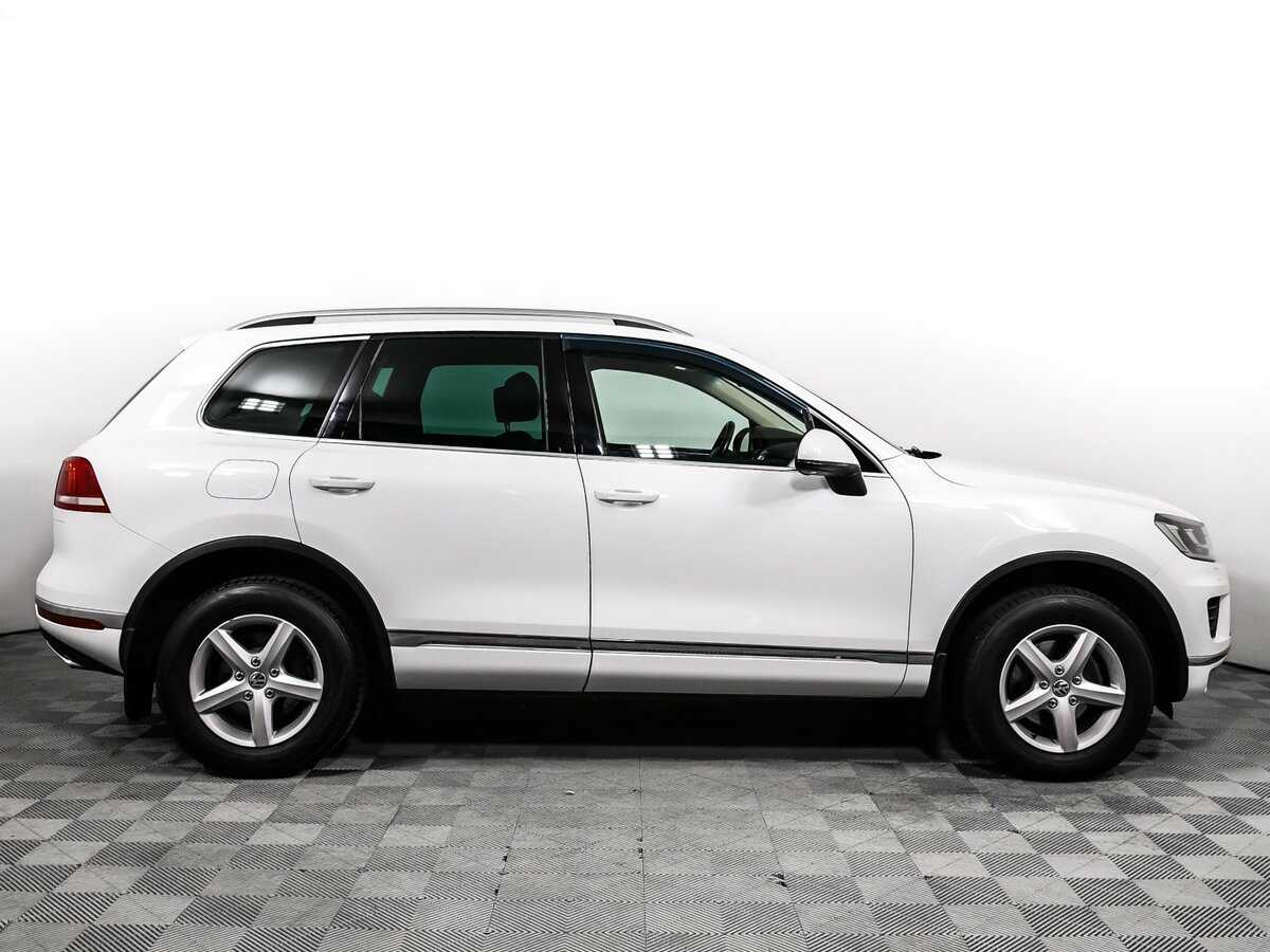 Volkswagen Touareg б/у, 2016, Автоматическая. Фото: #3