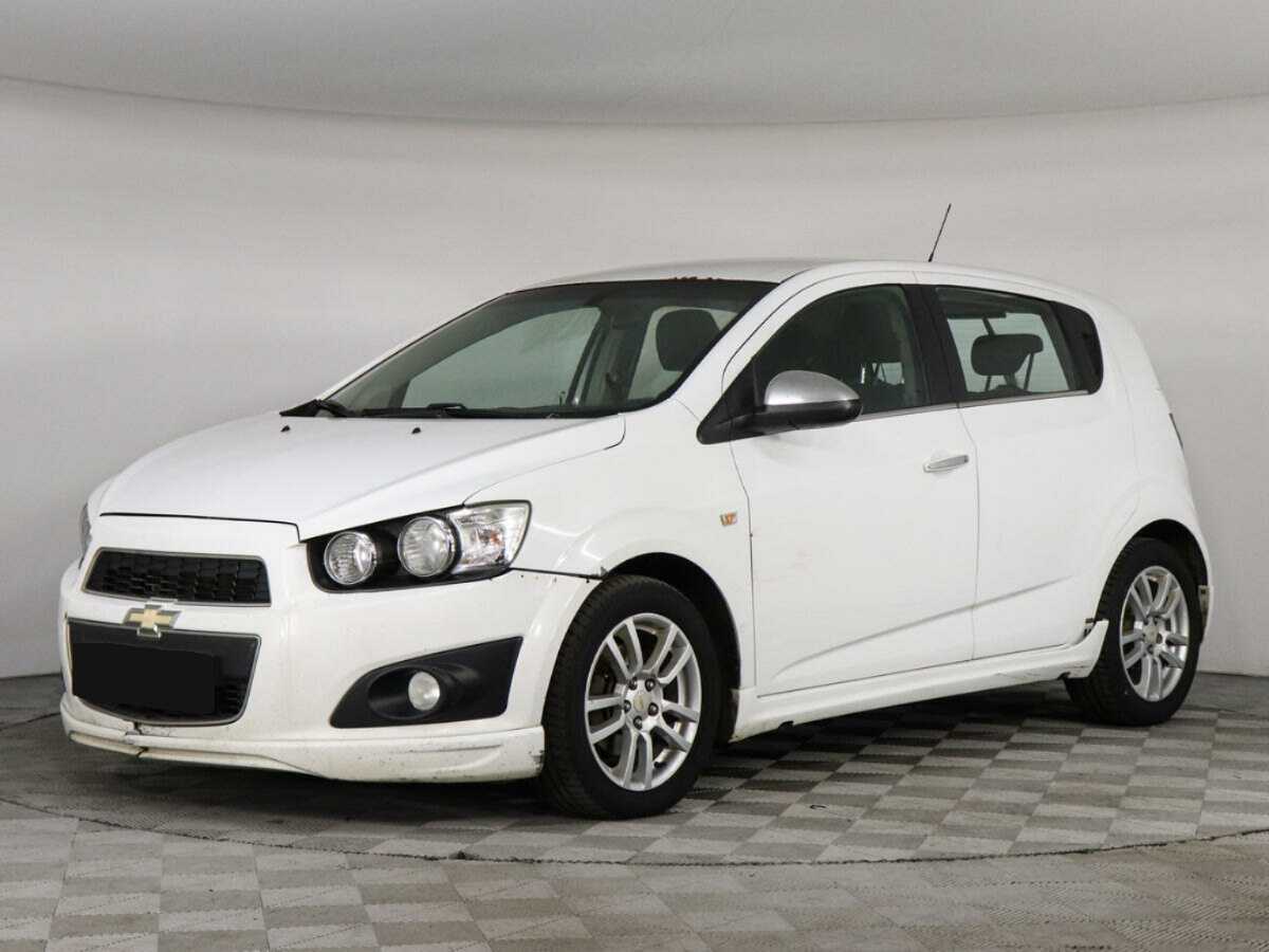 Chevrolet Aveo б/у, 2014, Автоматическая. Фото: #0
