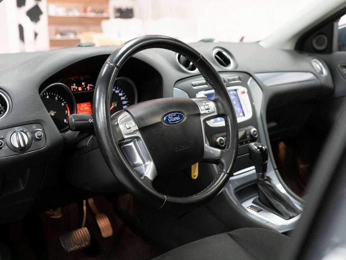 Ford Mondeo б/у, 2012, Автоматическая. Фото: #3