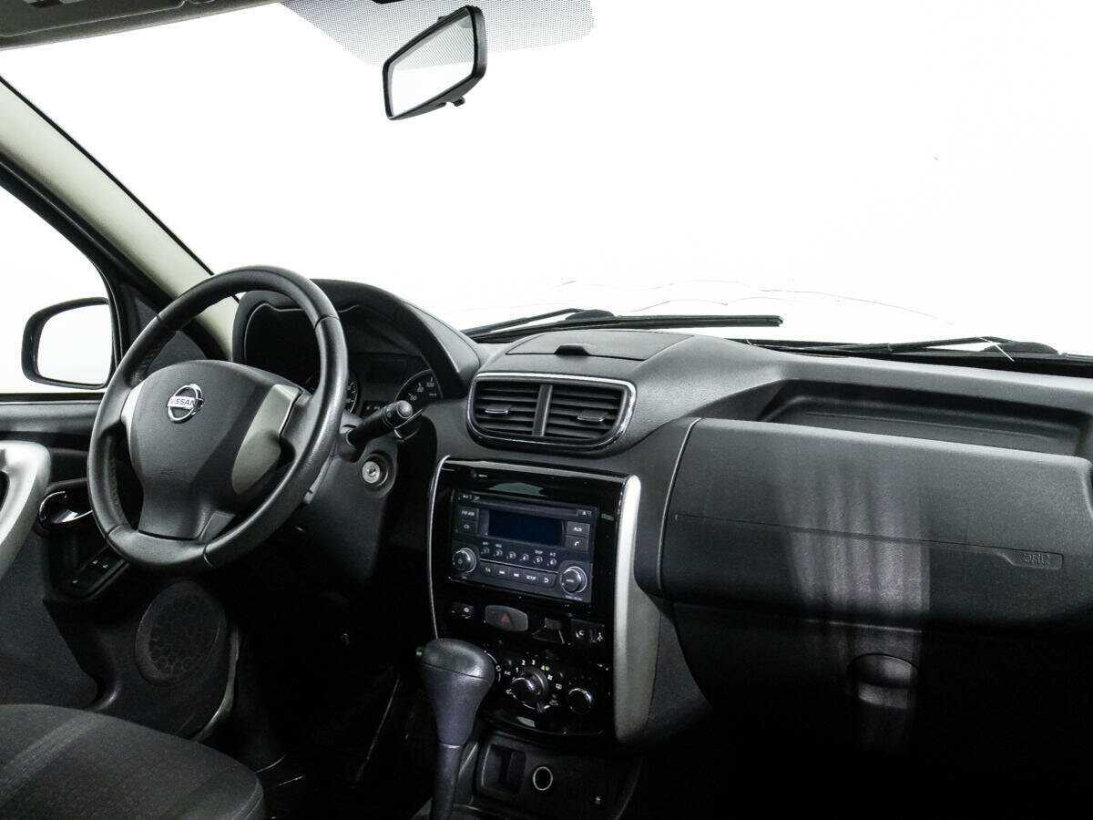 Nissan Terrano б/у, 2015, Автоматическая. Фото: #8