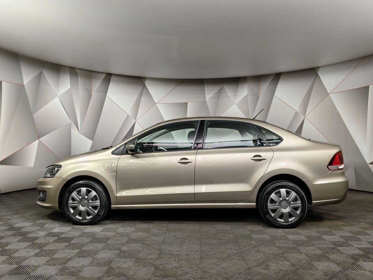Volkswagen Polo б/у, 2016, Автоматическая. Фото: #4