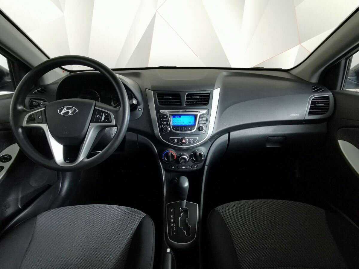 Hyundai Solaris б/у, 2014, Автоматическая. Фото: #9