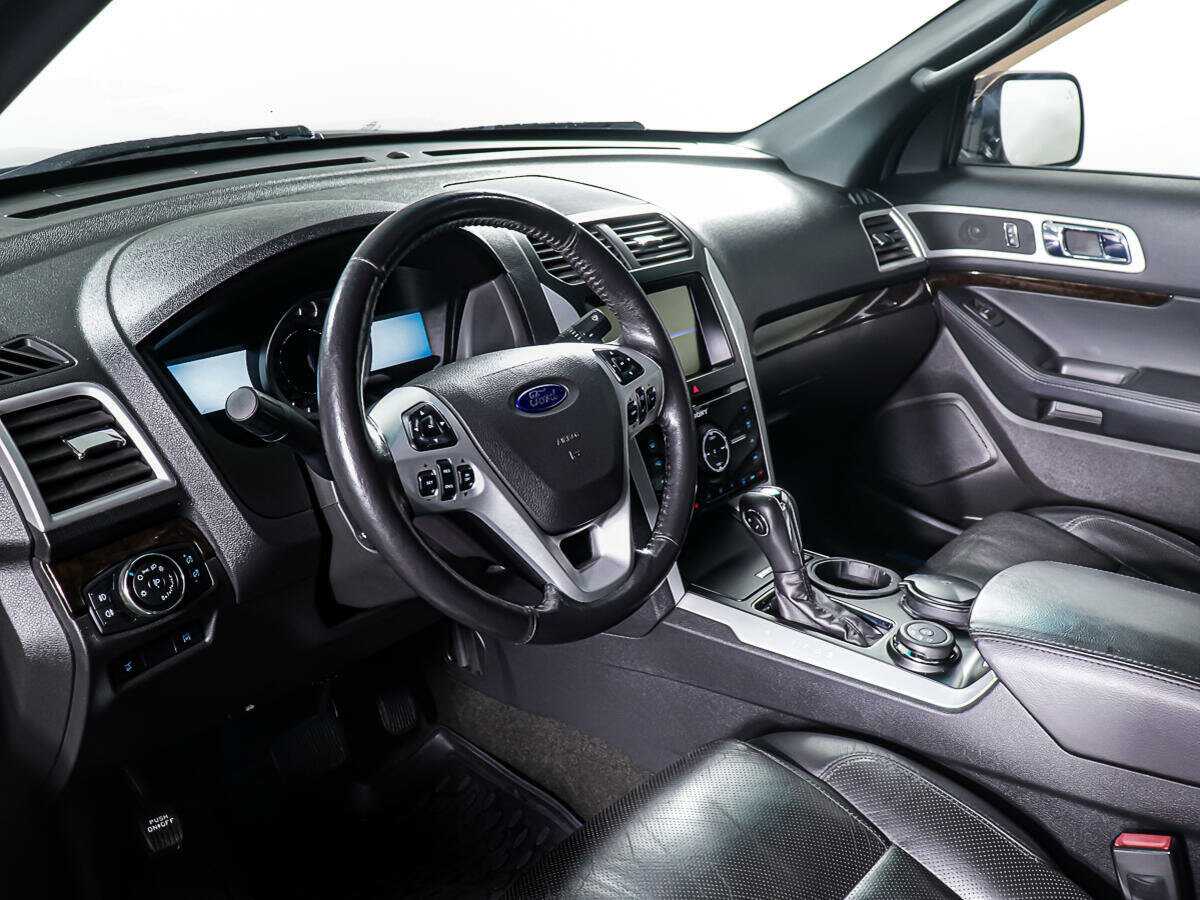 Ford Explorer б/у, 2013, Автоматическая. Фото: #15