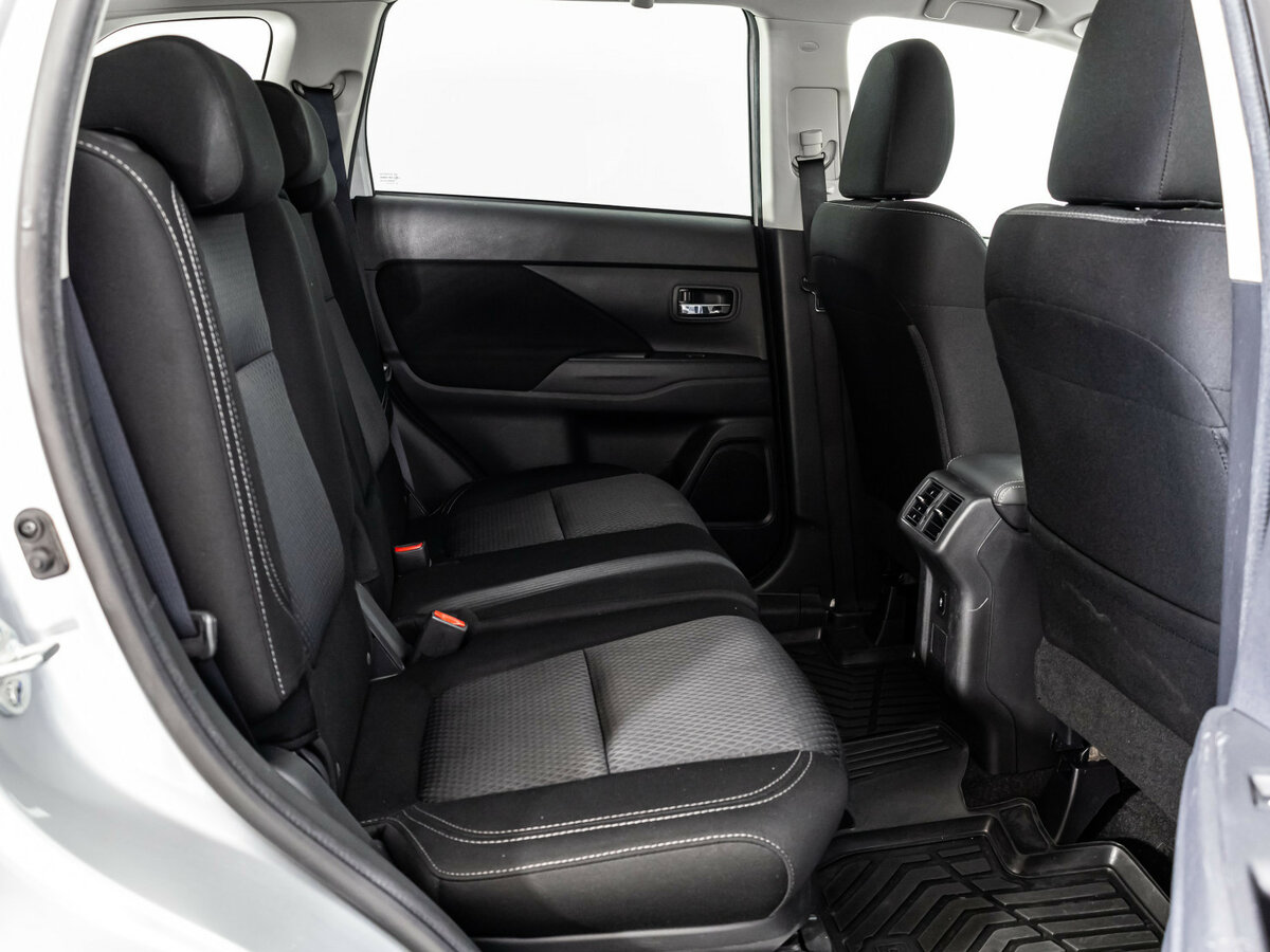 Mitsubishi Outlander б/у, 2019, Вариатор. Фото: #13