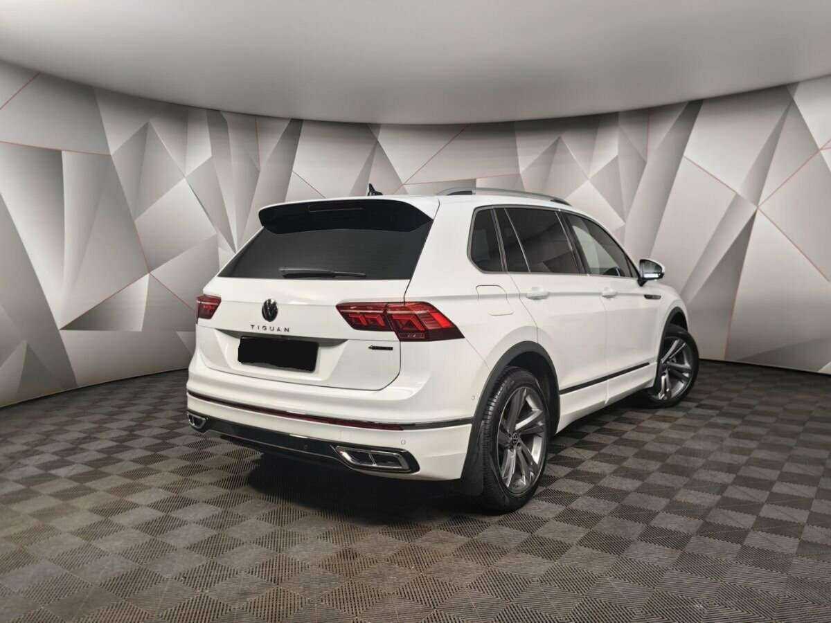 Volkswagen Tiguan б/у, 2021, Роботизированная. Фото: #1