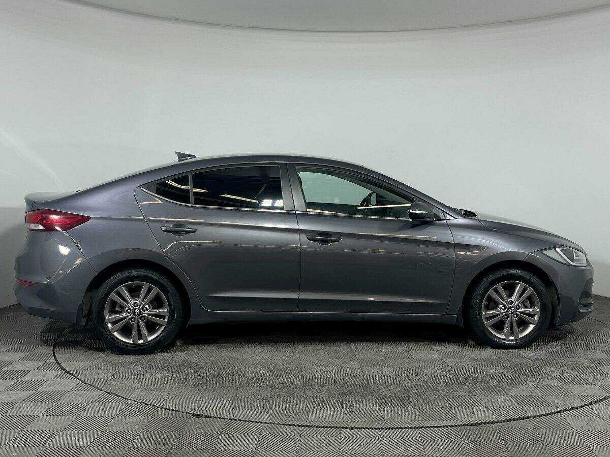 Hyundai Elantra б/у, 2018, Автоматическая. Фото: #3