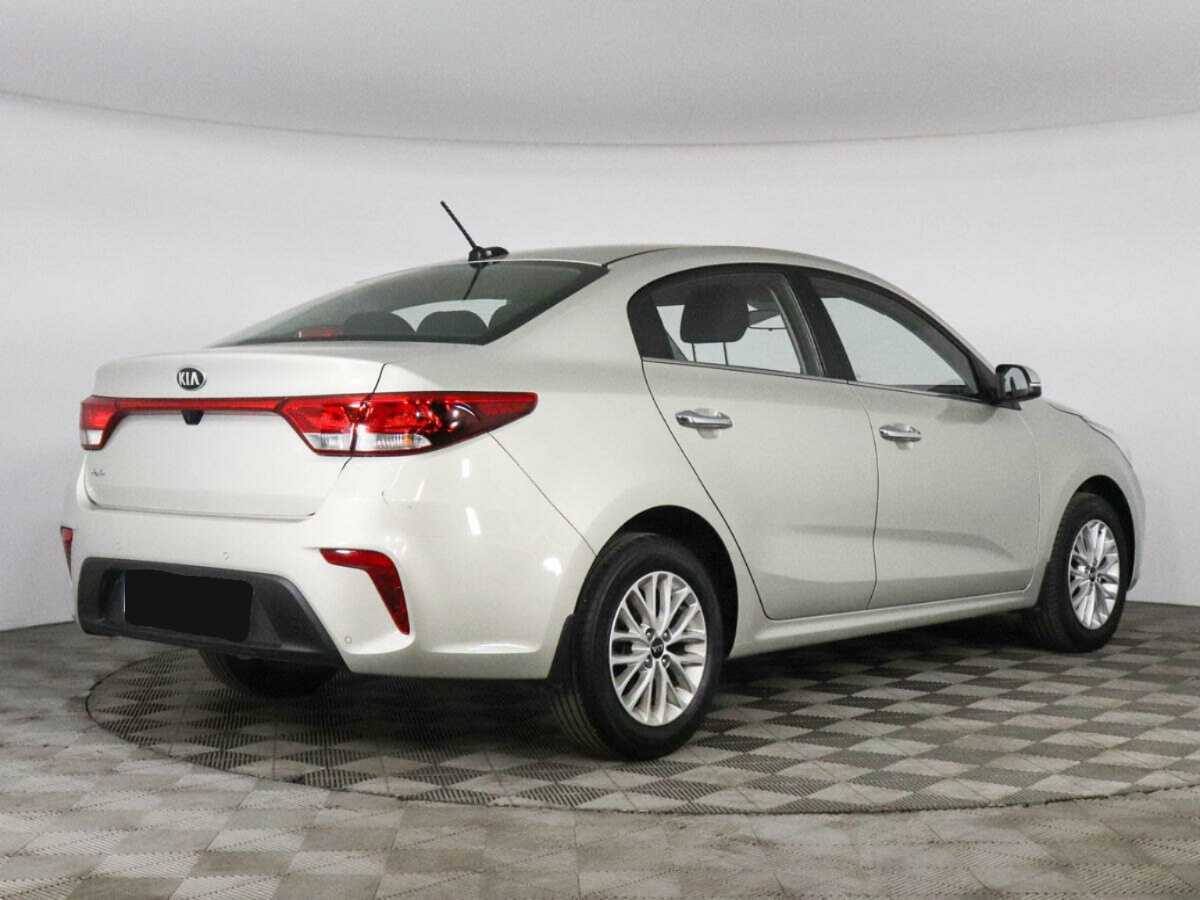 Kia Rio б/у, 2017, Автоматическая. Фото: #4