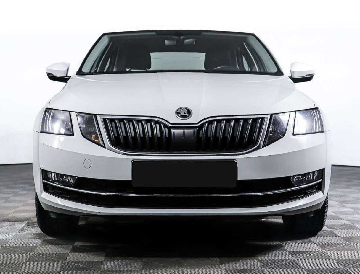 Skoda Octavia б/у, 2018, Автоматическая. Фото: #1