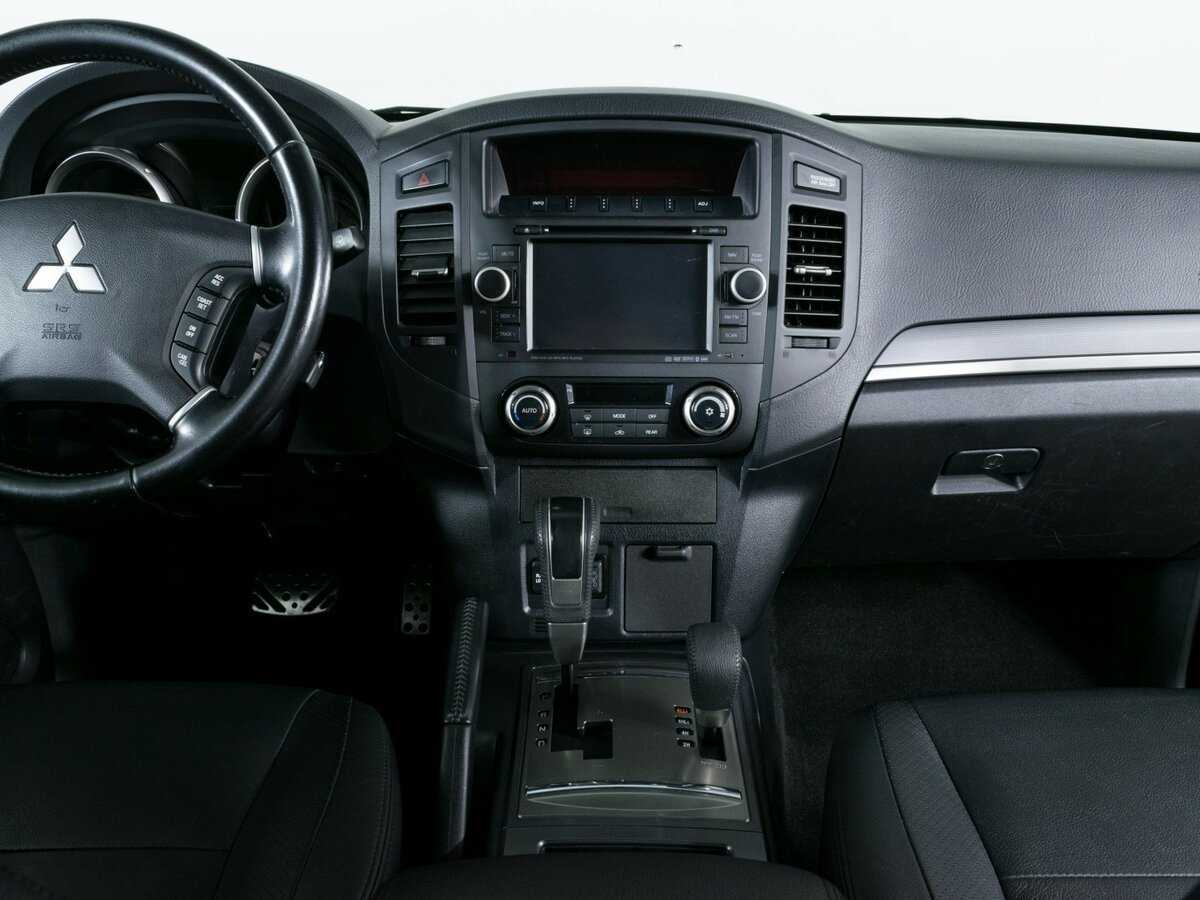 Mitsubishi Pajero б/у, 2012, Автоматическая. Фото: #8