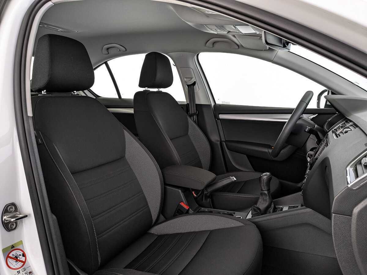 Skoda Octavia б/у, 2019, Механическая. Фото: #18