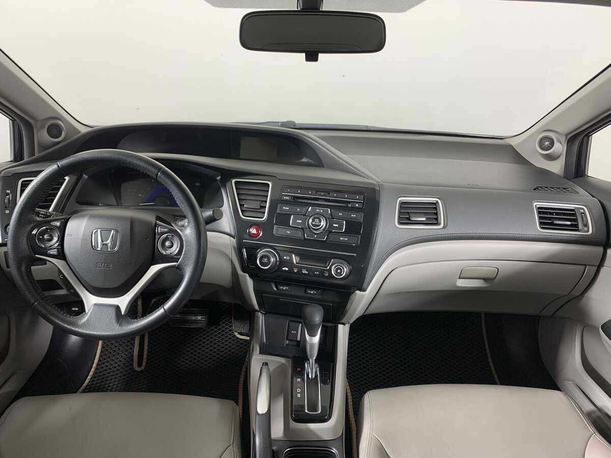 Honda Civic б/у, 2013, Автоматическая. Фото: #12