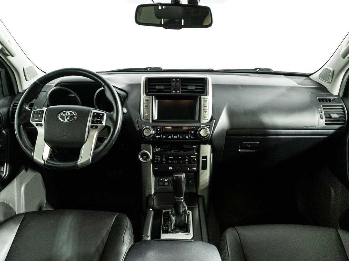 Toyota Land Cruiser Prado б/у, 2012, Автоматическая. Фото: #11