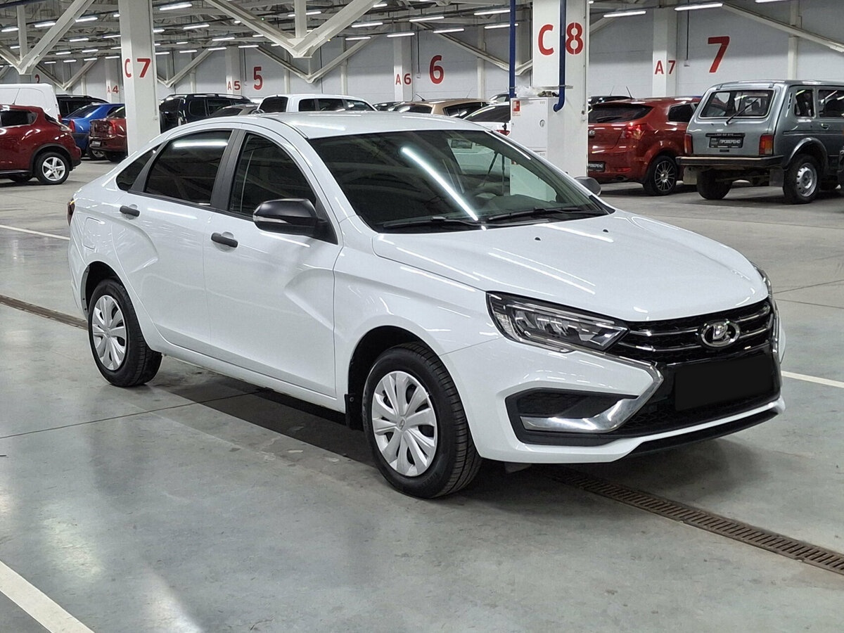 Lada (ВАЗ) Vesta б/у, 2023, Механическая. Фото: #2
