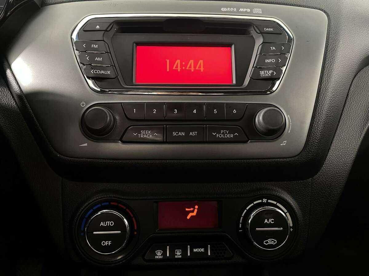 Kia Rio б/у, 2013, Механическая. Фото: #11