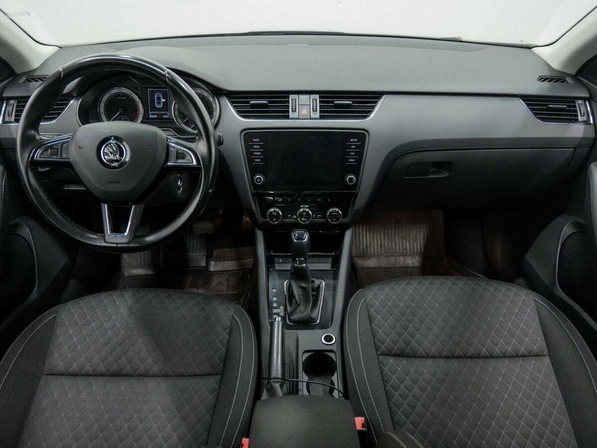 Skoda Octavia б/у, 2017, Роботизированная. Фото: #9