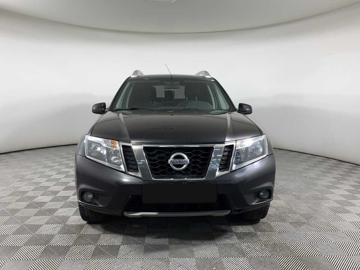 Nissan Terrano б/у, 2017, Автоматическая. Фото: #1