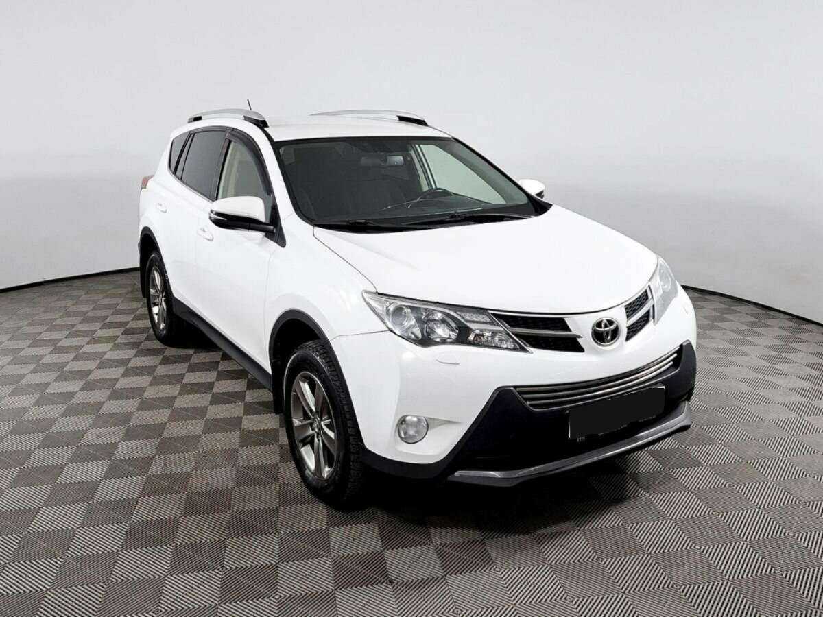 Toyota RAV4 б/у, 2015, Автоматическая. Фото: #2