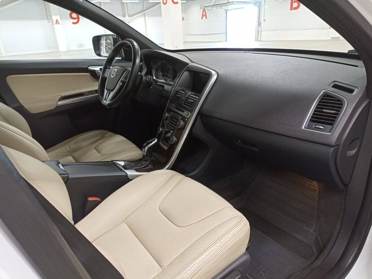 Volvo XC60 б/у, 2013, Автоматическая. Фото: #10