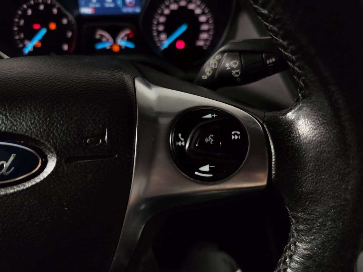 Ford Kuga б/у, 2015, Автоматическая. Фото: #10