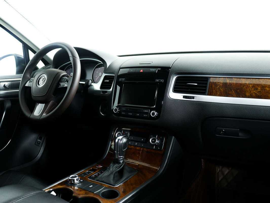 Volkswagen Touareg б/у, 2012, Автоматическая. Фото: #8
