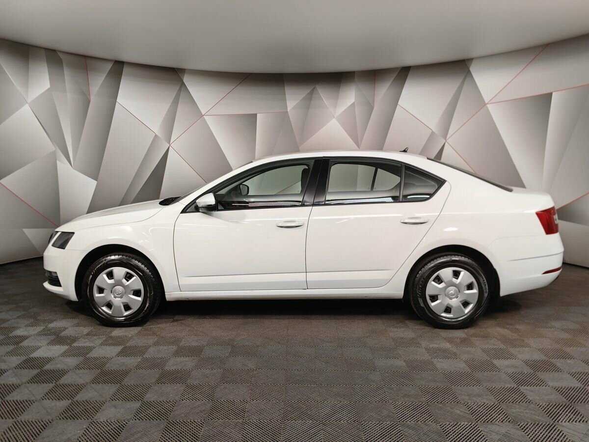 Skoda Octavia б/у, 2020, Автоматическая. Фото: #4