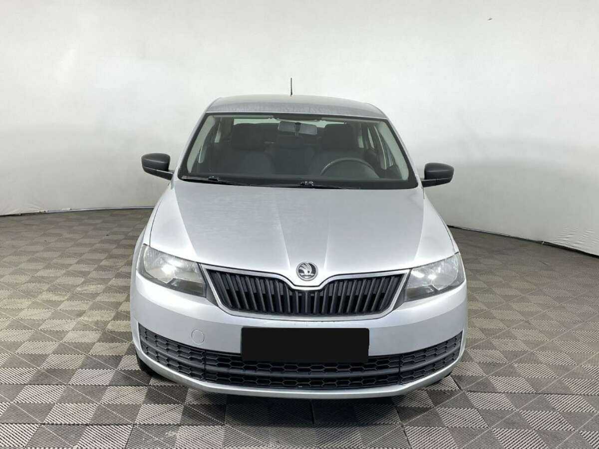 Skoda Rapid б/у, 2016, Механическая. Фото: #1