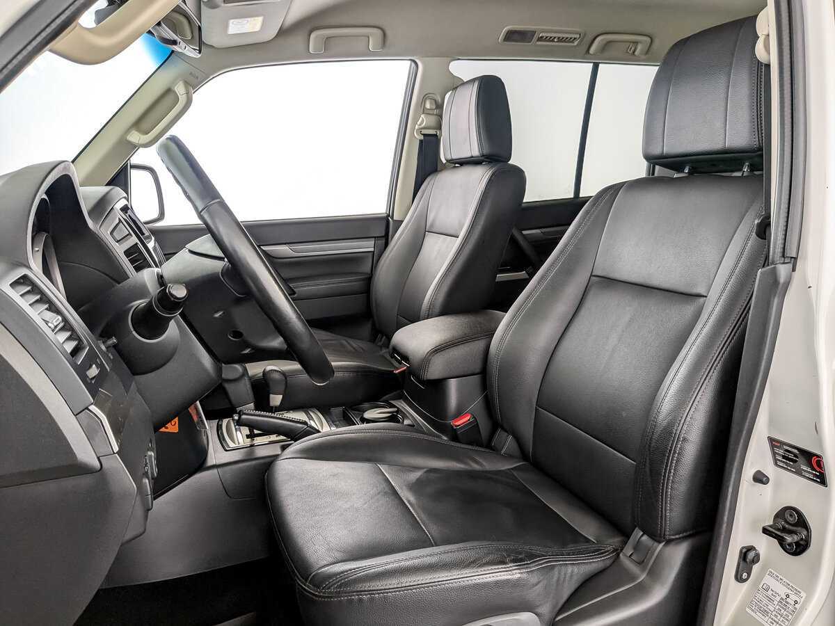 Mitsubishi Pajero б/у, 2019, Автоматическая. Фото: #19