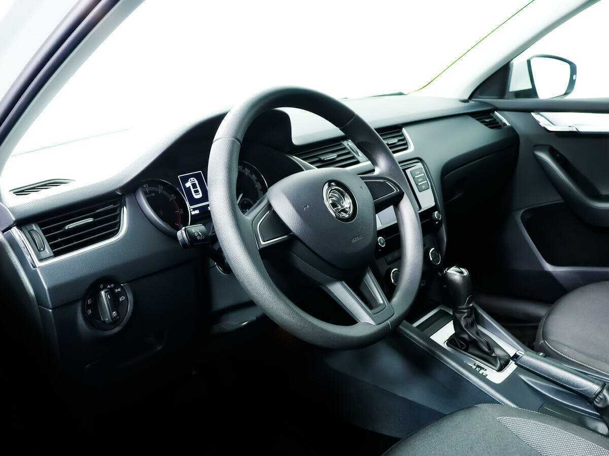 Skoda Octavia б/у, 2018, Автоматическая. Фото: #11