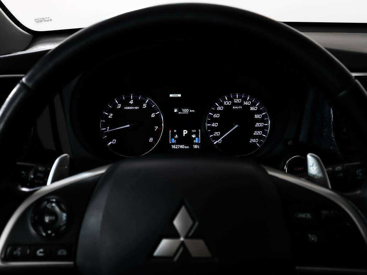 Mitsubishi Outlander б/у, 2014, Автоматическая. Фото: #17